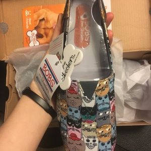 Size 9 sketchers cat flats